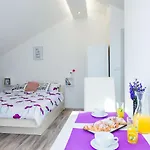 Bovolini's Place Apartment *