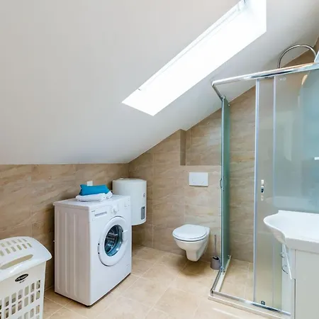 아파트 Bovolini's Place